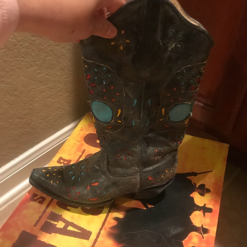 Women’s corral boots 7.5